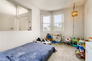 Photo #6: 2322761 Listing