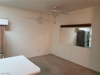 Photo #3: 2322812 Listing