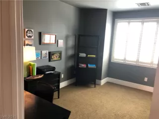 Photo #6: 2322826 Listing