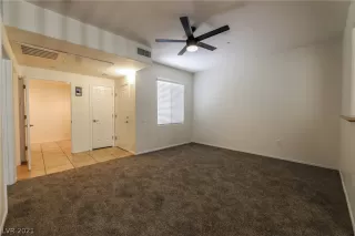 Photo #2: 2322833 Listing