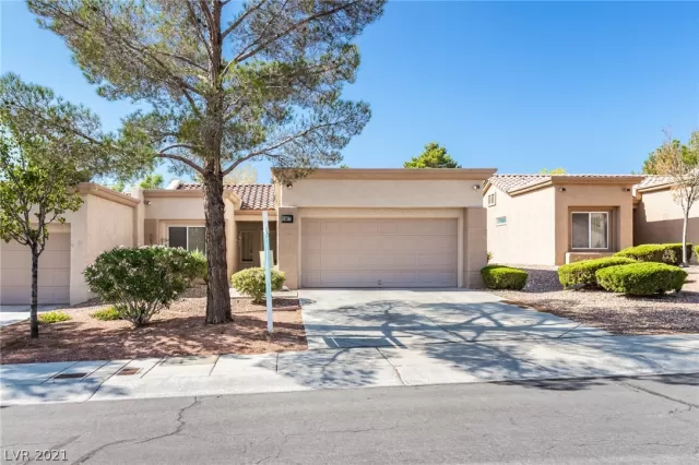 MLS: 2322835 Condo For Sale