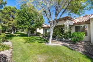Photo #2: 2322835 Listing 