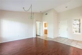 Photo #6: 2322835 Listing 