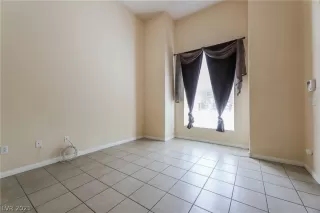 Photo #5: 2322844 Listing 