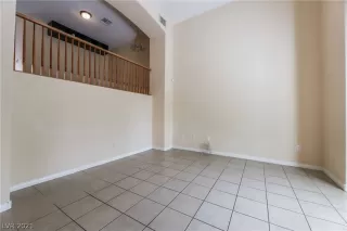 Photo #6: 2322844 Listing 