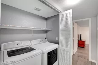 Photo #2: 2322855 Listing