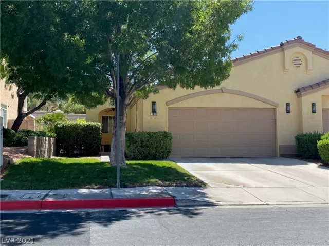 MLS: 2322891 Condo For Sale