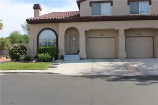 Photo #1: 2322900 Listing 