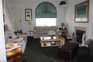 Photo #4: 2322900 Listing 