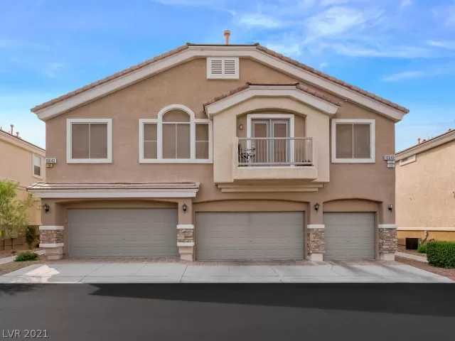 MLS: 2322923 Condo For Sale