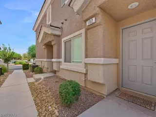 Photo #2: 2322923 Listing 