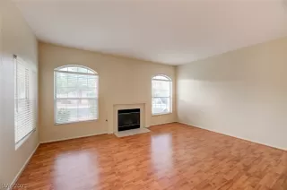 Photo #1: 2322947 Listing 