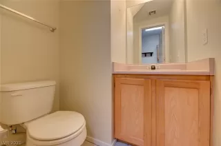 Photo #4: 2322947 Listing 