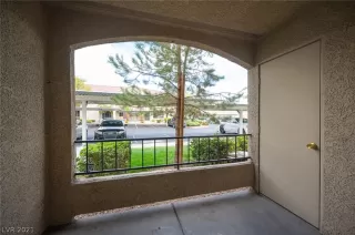 Photo #6: 2322990 Listing