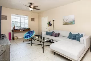 Photo #2: 2323009 Listing