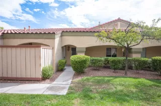 Photo #1: 2323029 Listing