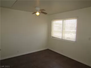 Photo #5: 2323047 Listing 