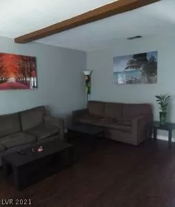 Photo #3: 2323063 Listing