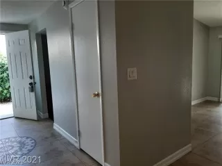 Photo #1: 2323084 Listing