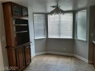 Photo #4: 2323084 Listing