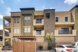 Photo #1: 2323106 Listing 