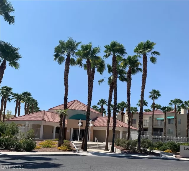 MLS: 2323116 Condo For Sale