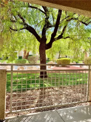 Photo #3: 2323116 Listing 