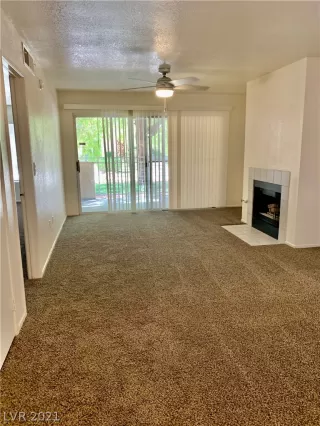 Photo #4: 2323116 Listing 