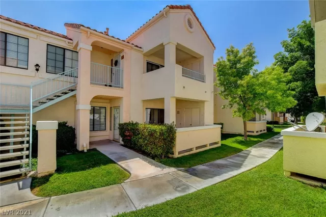 MLS: 2323150 Condo For Sale