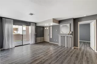 Photo #1: 2323150 Listing 