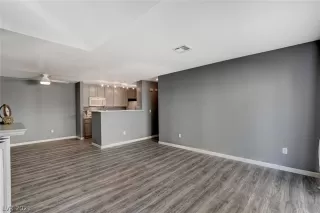 Photo #3: 2323150 Listing 