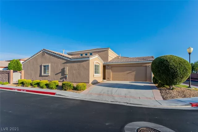 MLS: 2323164 Condo For Sale