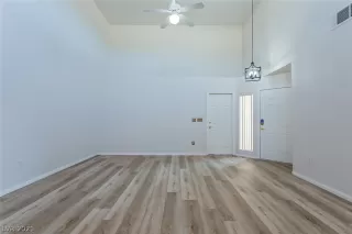 Photo #4: 2323164 Listing 