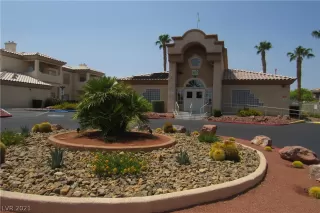 Photo #2: 2323170 Listing