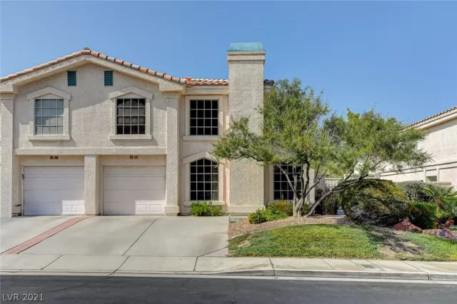 MLS: 2323171 Condo For Sale