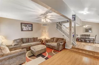 Photo #5: 2323171 Listing 