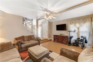 Photo #6: 2323171 Listing 