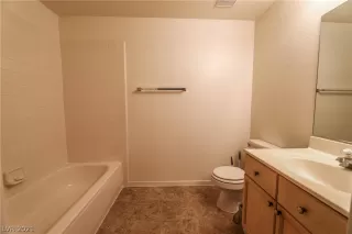 Photo #4: 2323180 Listing