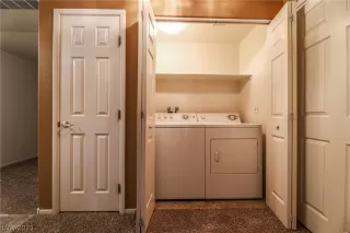 Photo #5: 2323180 Listing