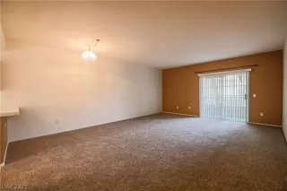 Photo #6: 2323180 Listing