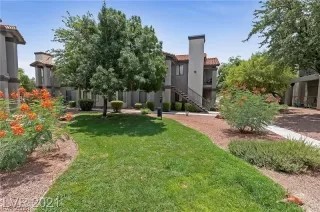 Photo #2: 2323207 Listing