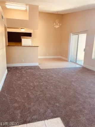 Photo #5: 2323207 Listing