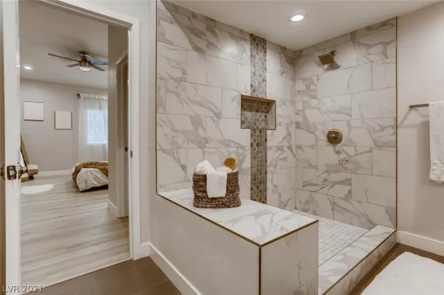 MLS: 2323254 Condo For Sale