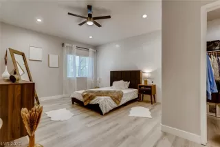 Photo #3: 2323254 Listing