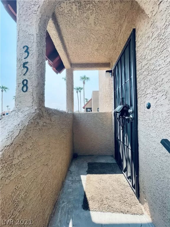 MLS: 2323275 Condo For Sale