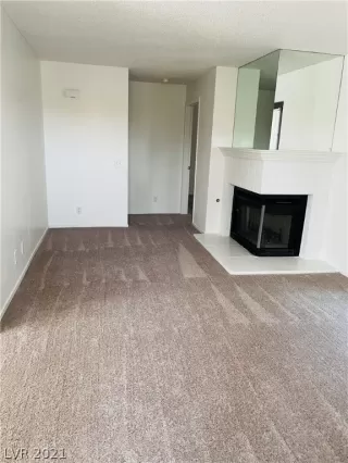 Photo #2: 2323275 Listing