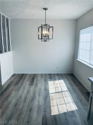 Photo #6: 2323275 Listing