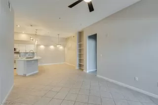 Photo #2: 2323311 Listing