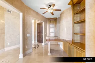 Photo #4: 2323318 Listing