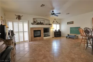 Photo #1: 2323334 Listing